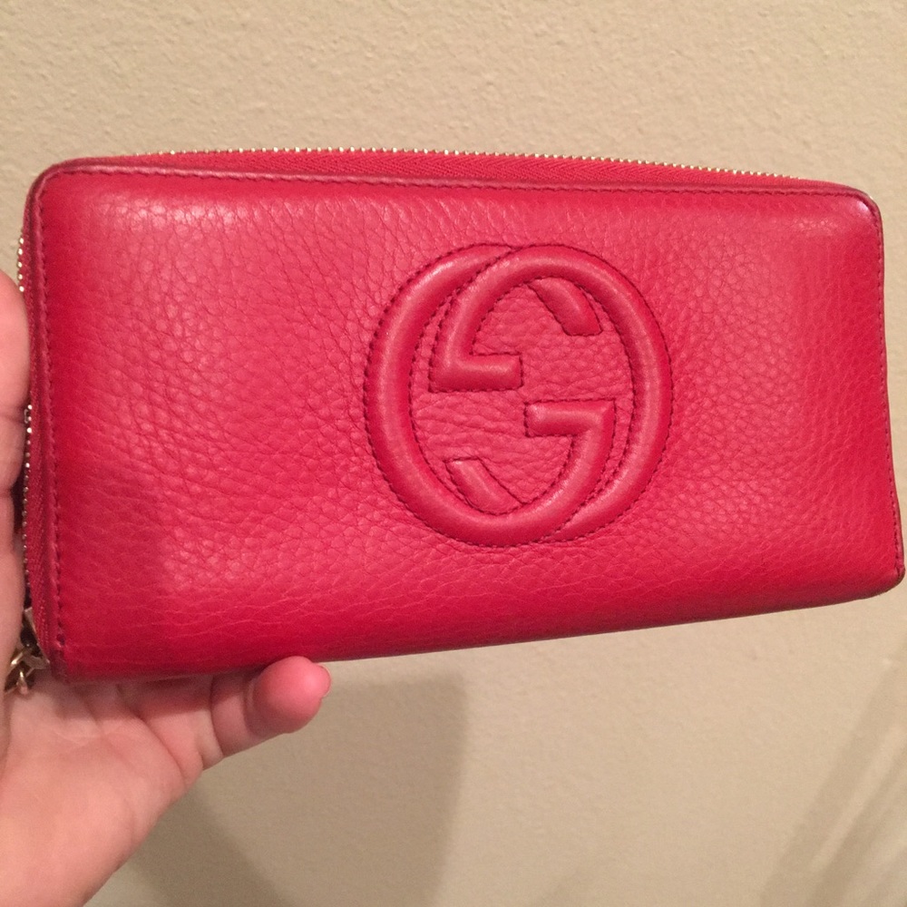 Gucci wallet